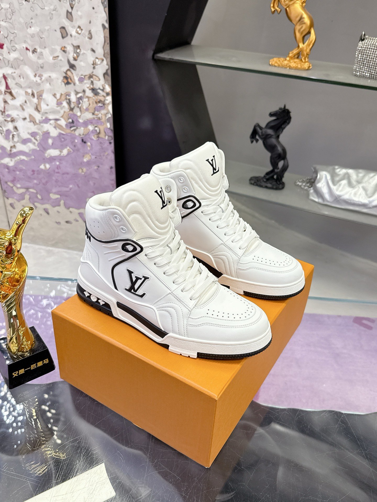 Louis Vuitton shoe Lv2025 catwalk Milan men's model latest shipment