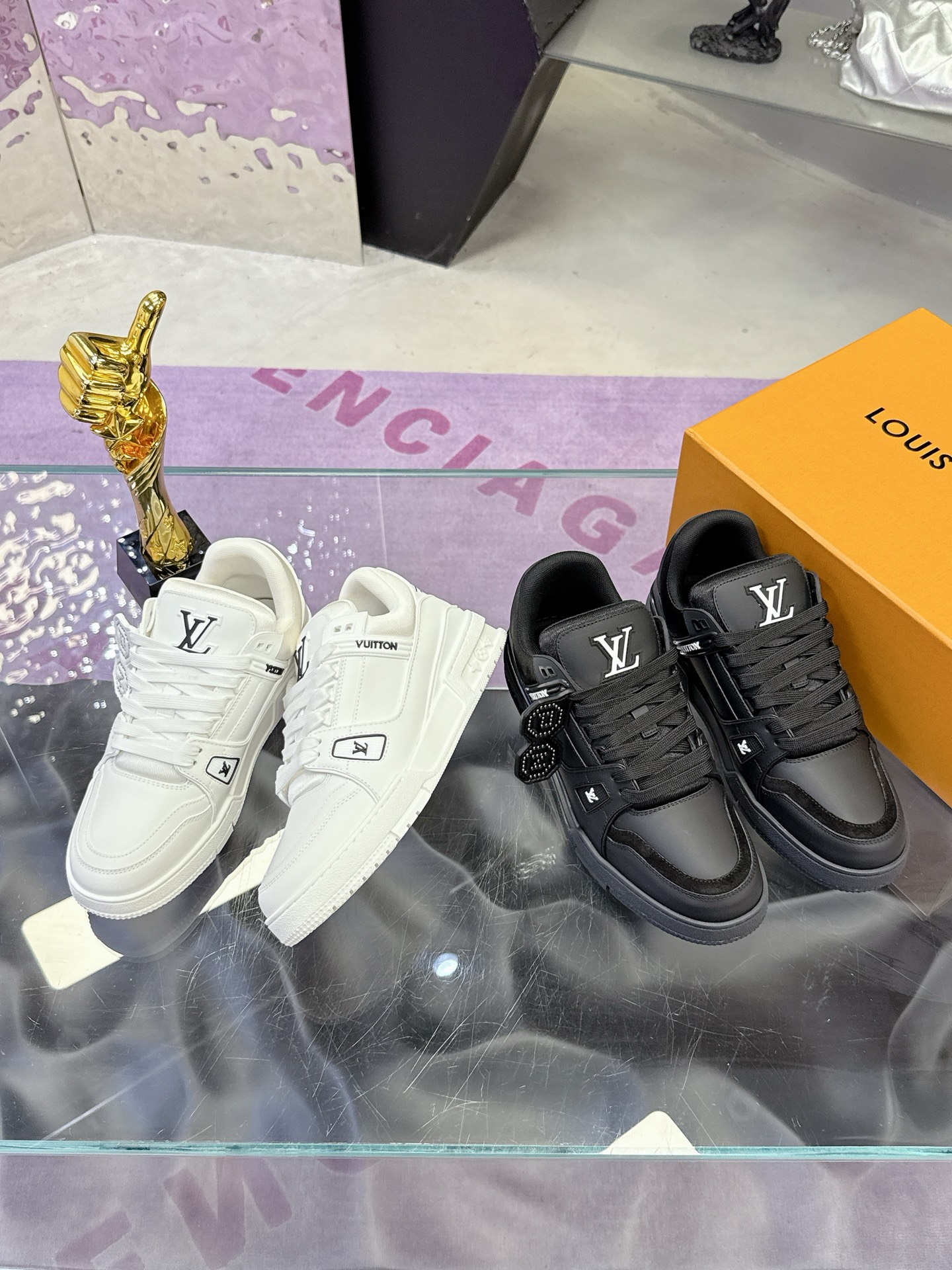 Louis Vuitton shoe Lv latest color (couple style) available from stock — Premium Replica