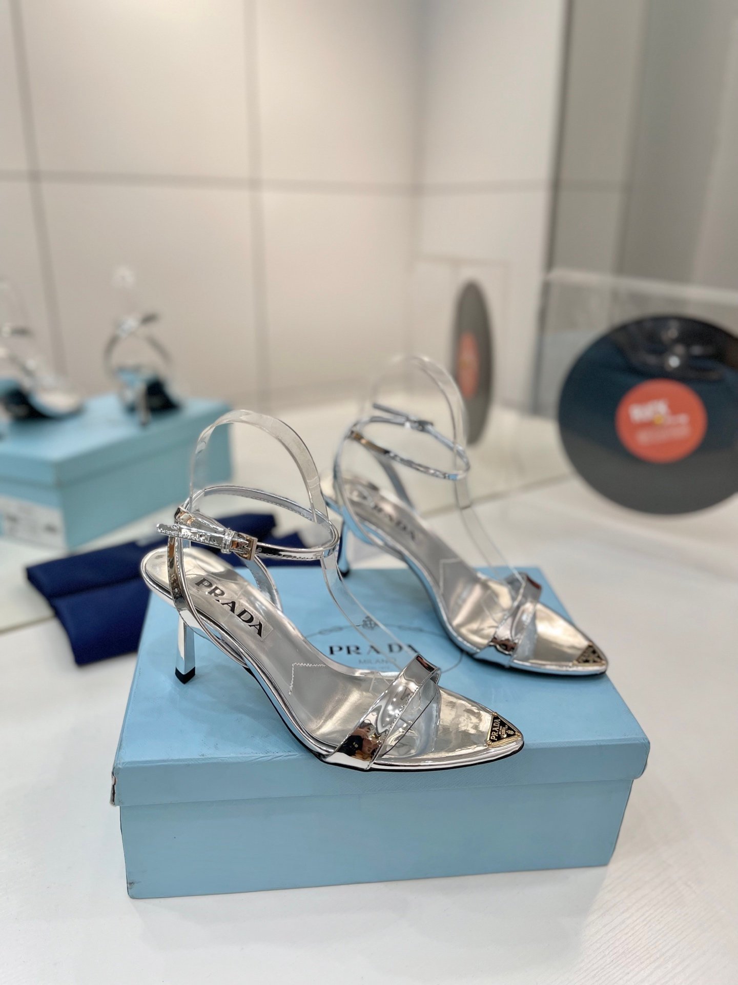 Prada women's shoes Factory