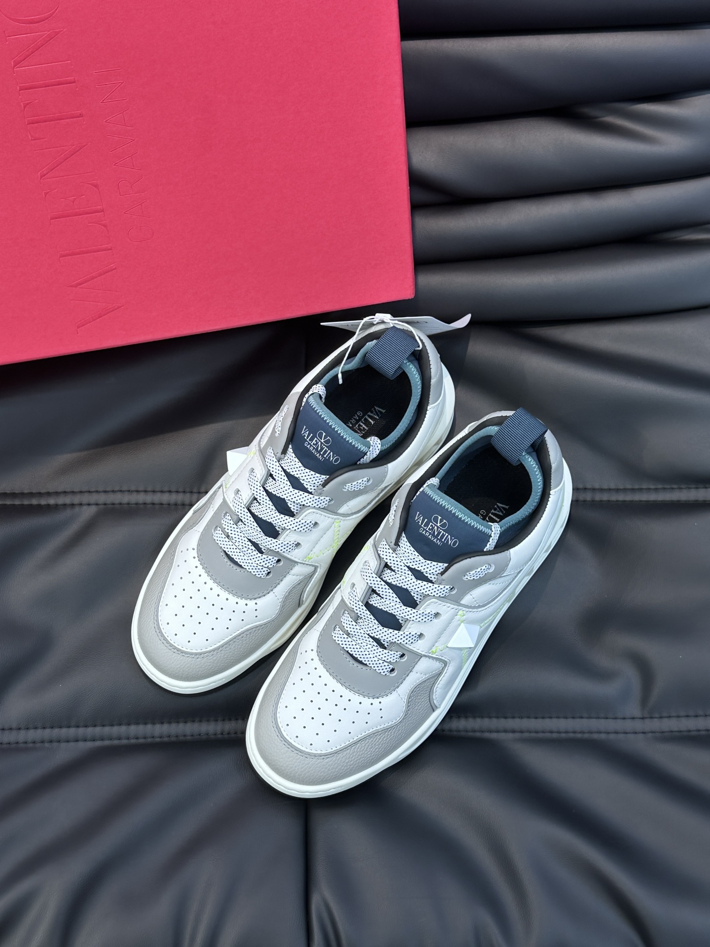 VALENTINO shoe Please contact the homepage for this multi-color detailed picture and real-life video — 1:1 Replica