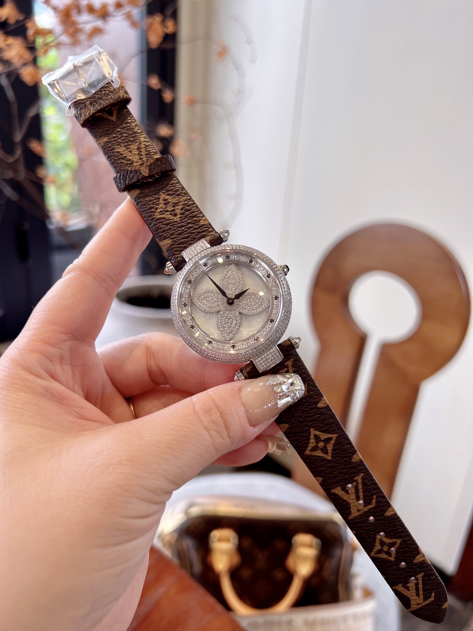 Louis Vuitton Horloges Dezelfde prijs als goud en wit)