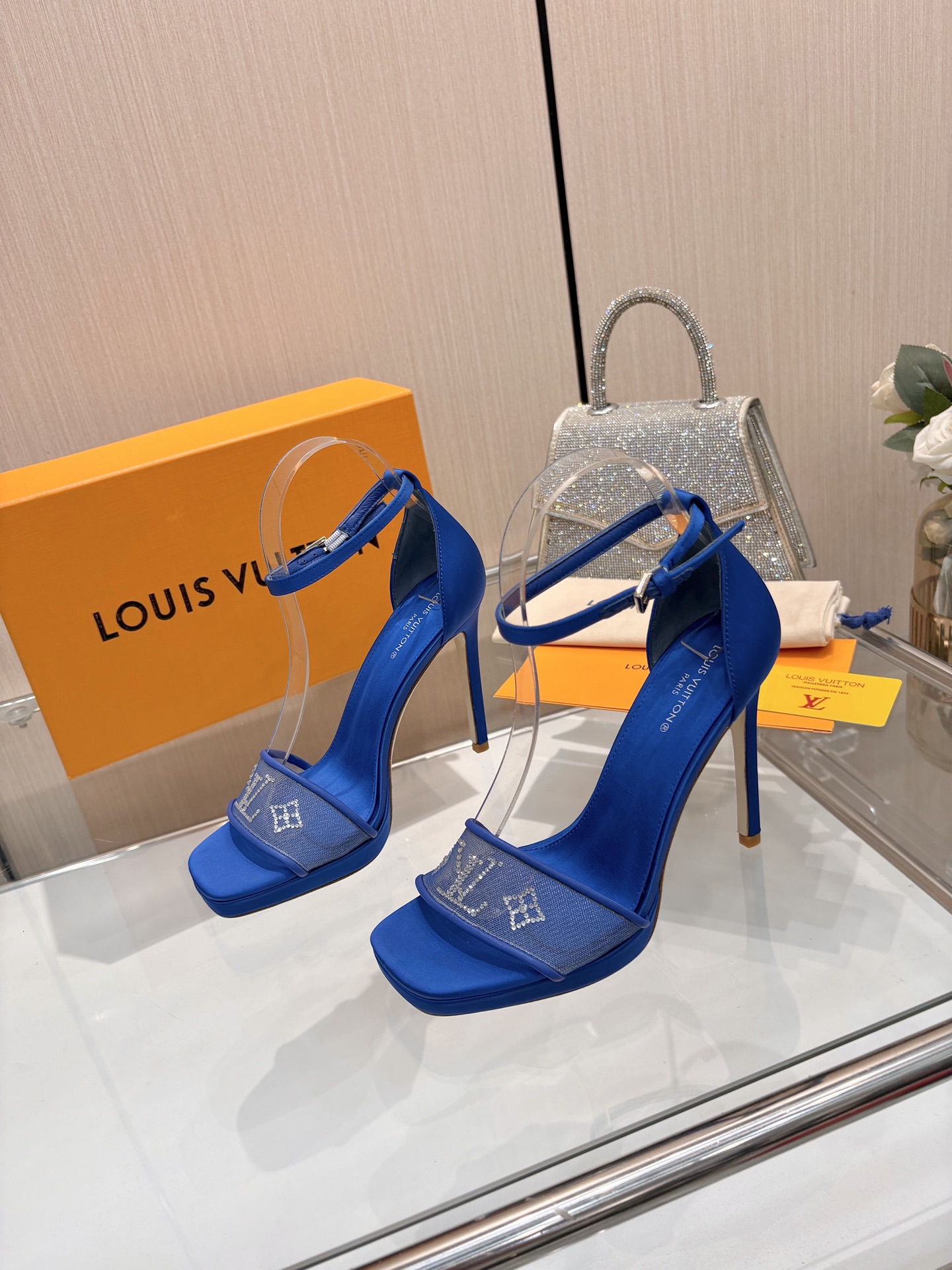 LV women's shoes L’s new spring/summer 2026｜hot-drilled high-heeled sandals are so beautiful — 1:1 Replica For Sale