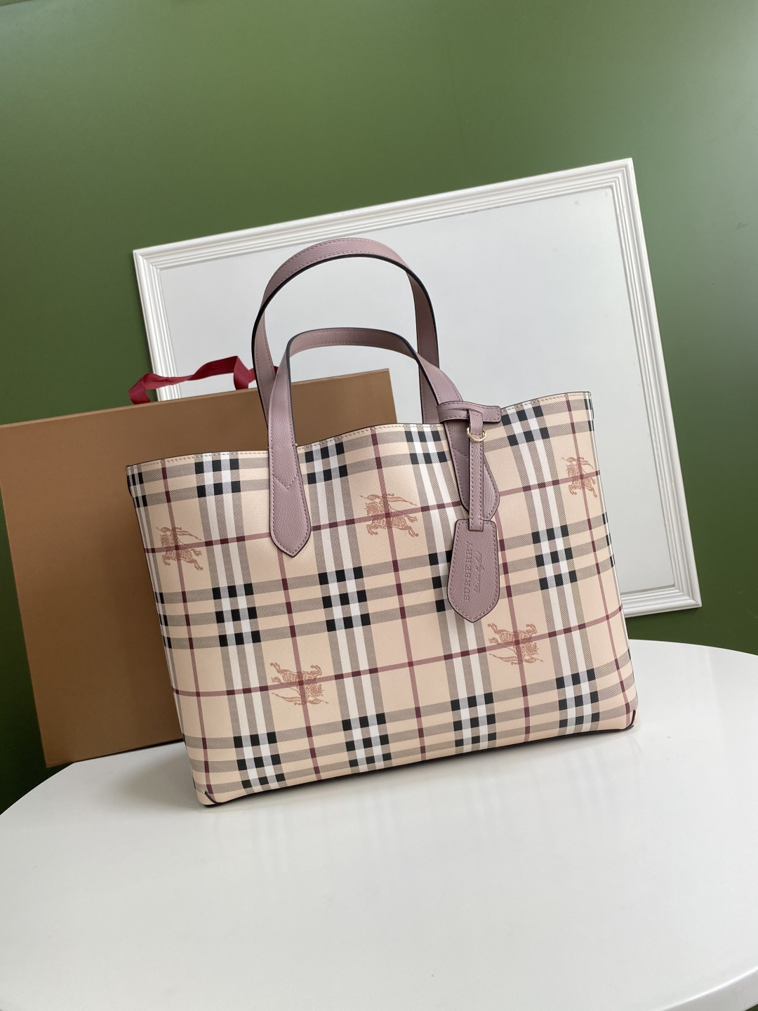 Burberry bag B's double-sided shopping bag, ample interior space, dust bag included. Size: upper — AAA Quality Replica