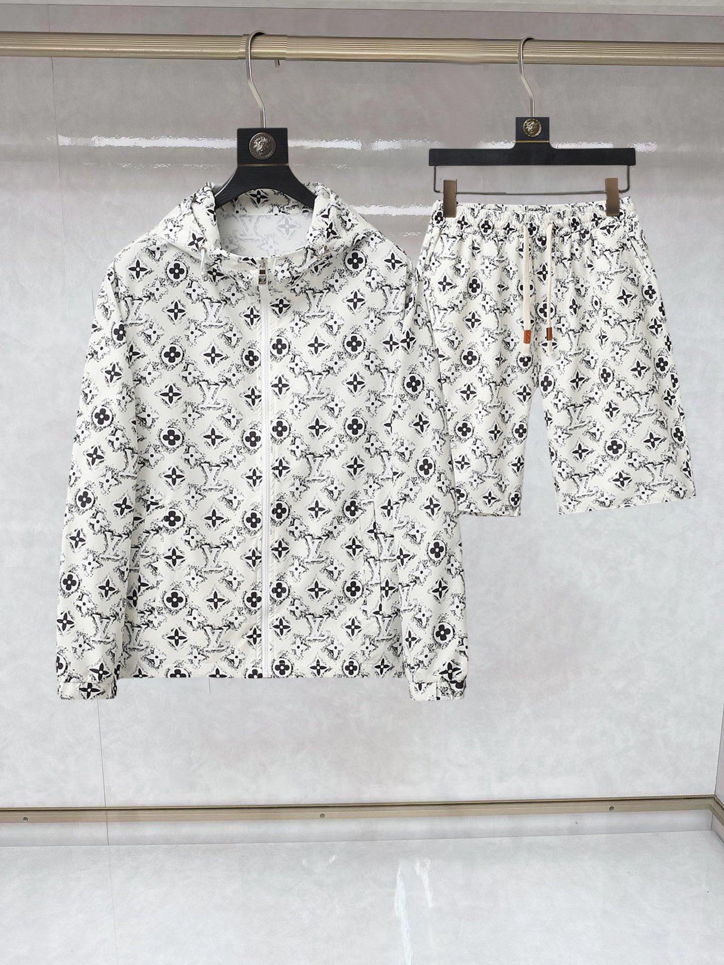 LV men Louis Vuitton LV 2026 n M XXXL L 175/140 — AAA Quality Replica