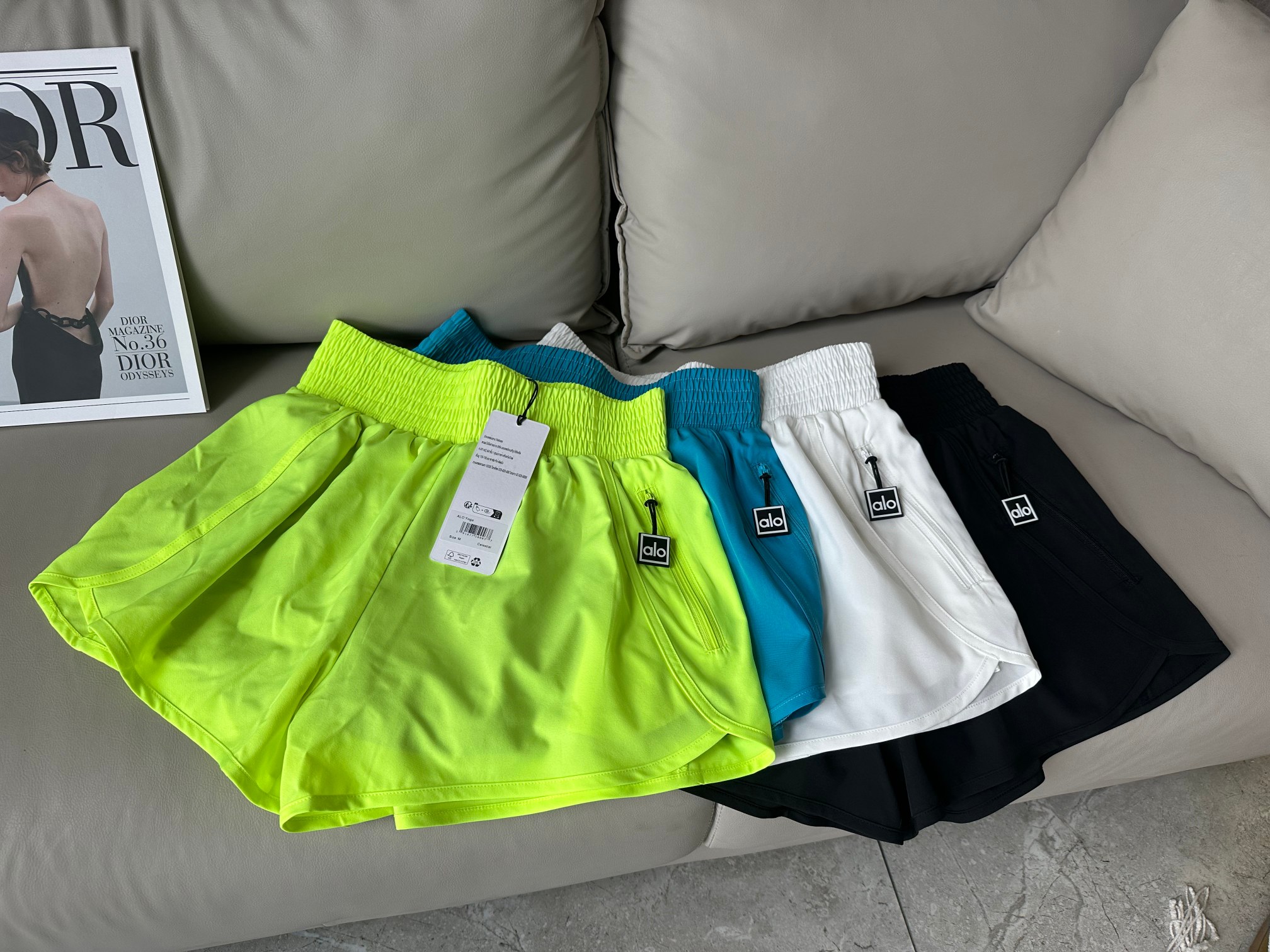 Alo Shorts Alo yoga Women's — 1:1 Replica