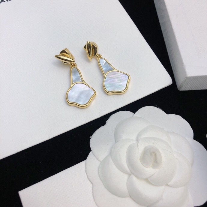Loewe Jewelry LOEWE LOEW E Anagram LOGO 18k 04038090 — AAA Quality Replica