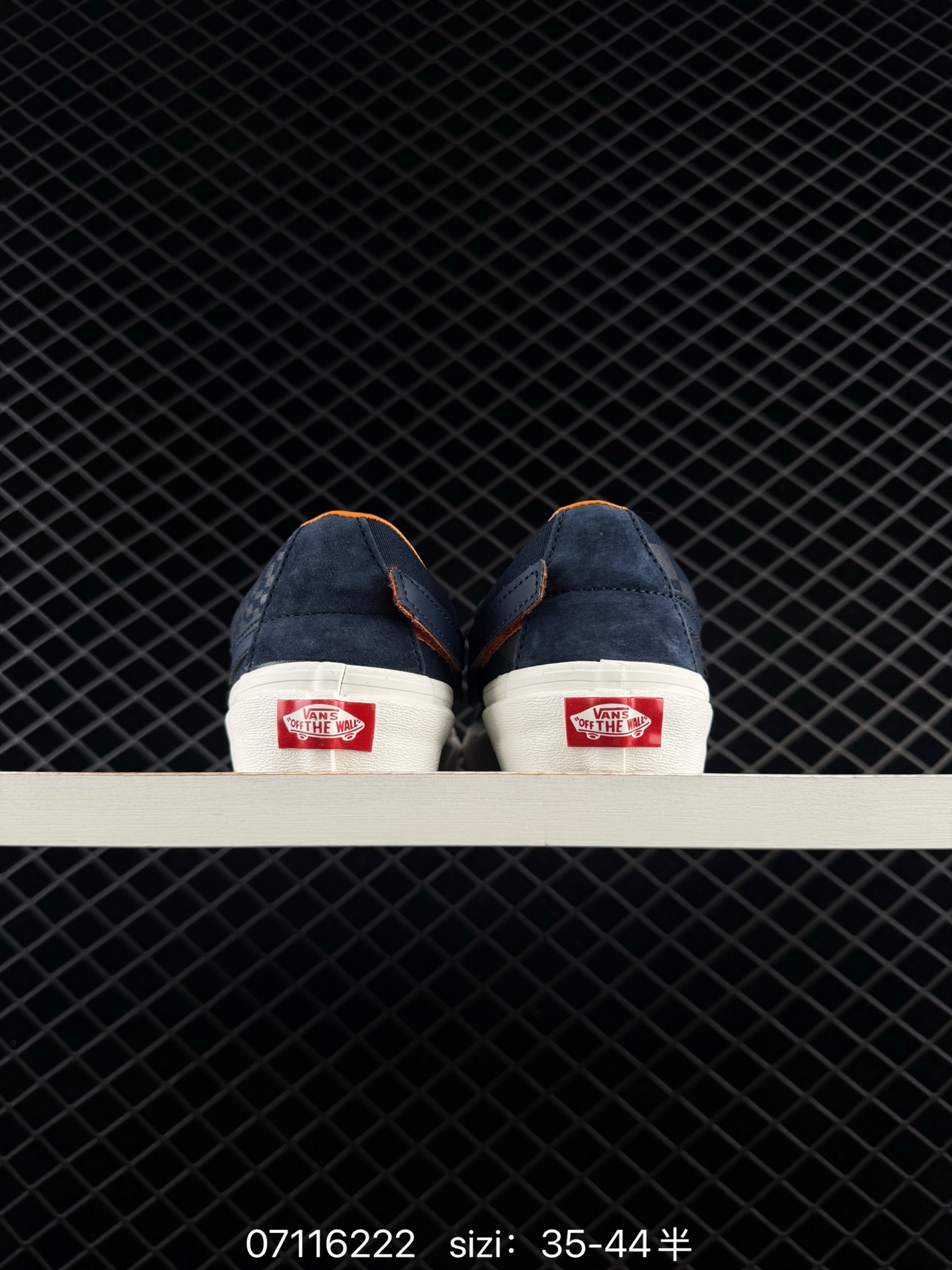Andre VANS SK8-LOW 1:1:1 STØRRELSE 35 36.5 3