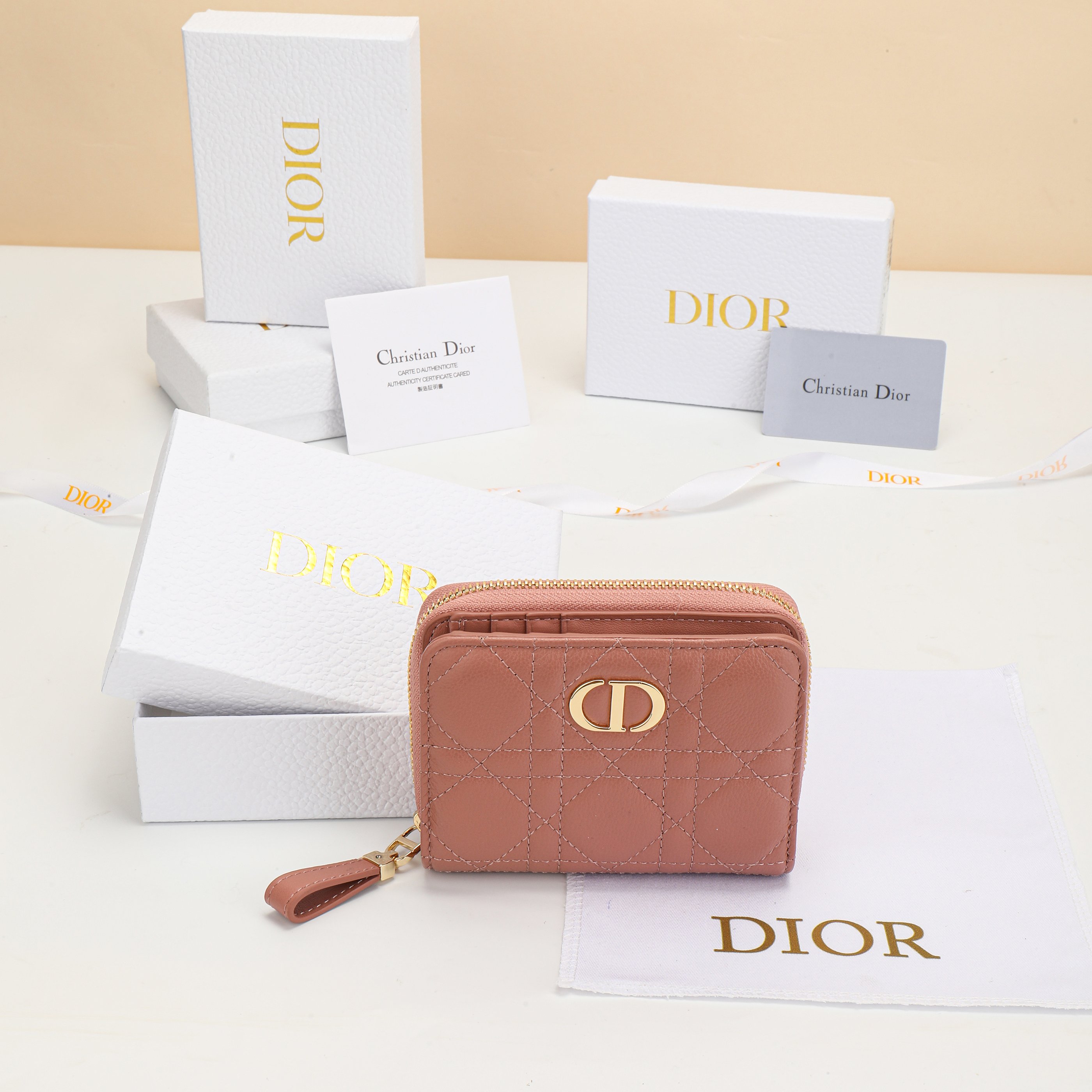Сумка Dior S5032 UWHC_M900_TU