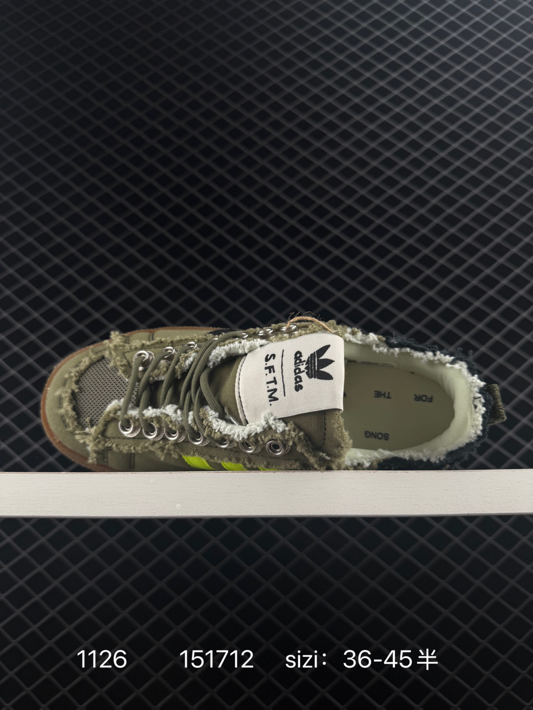 Adidas Campus 80 S:ID4791 ID:151712 Maat:36 45 B ¥ 60
