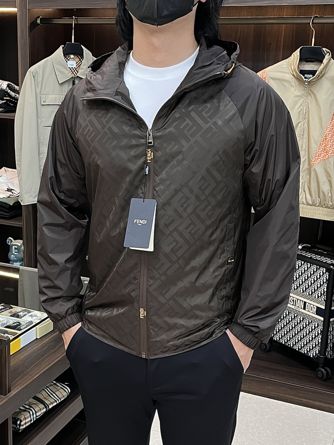 Fendi hommes Fendi 2026ss Nouveau logo — photo 10