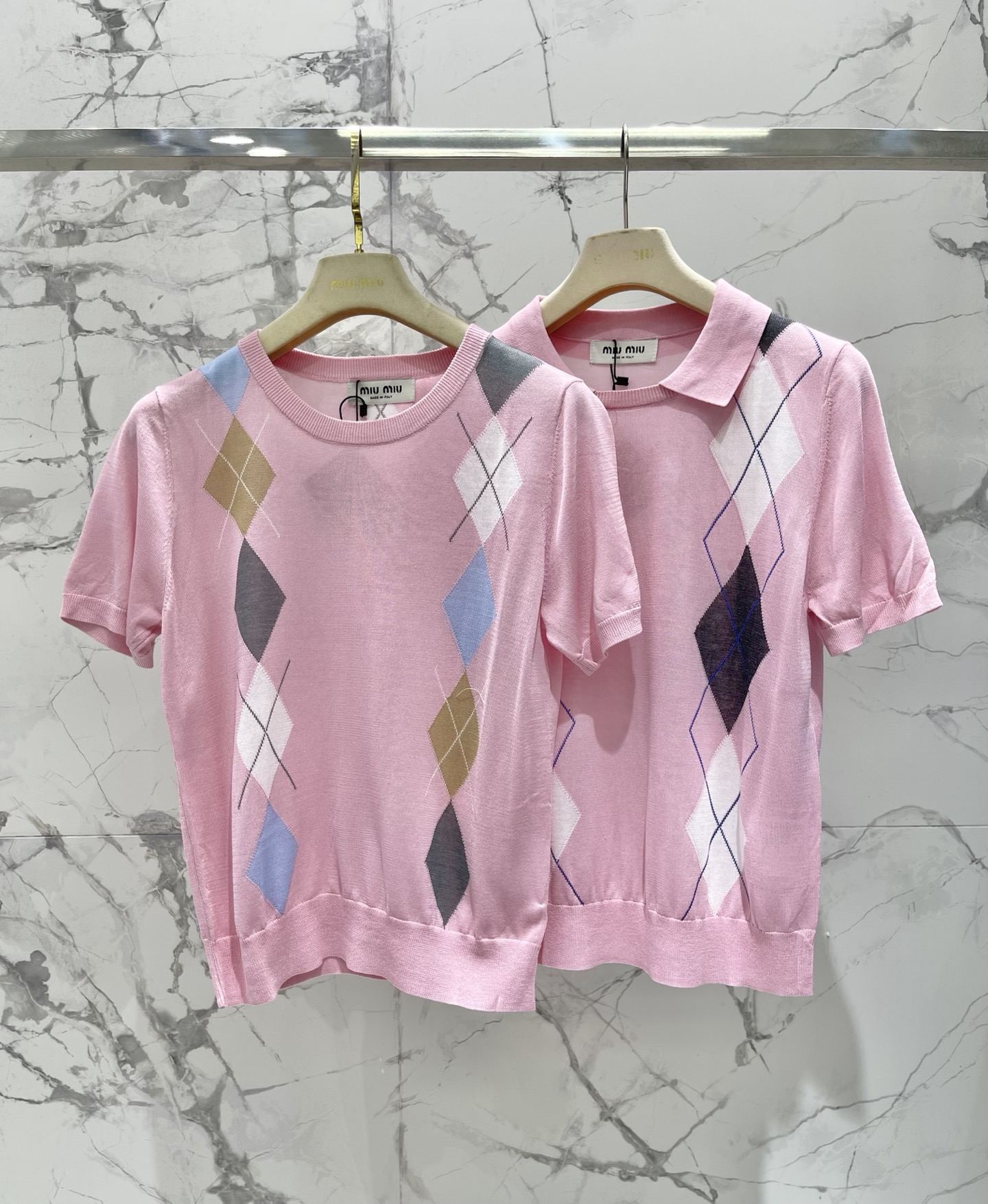 Miumiu Women 𝗠𝗜𝗨𝗠𝗜𝗨* Miu early spring retro diamond plaid knitted round neck — AAA Quality Replica