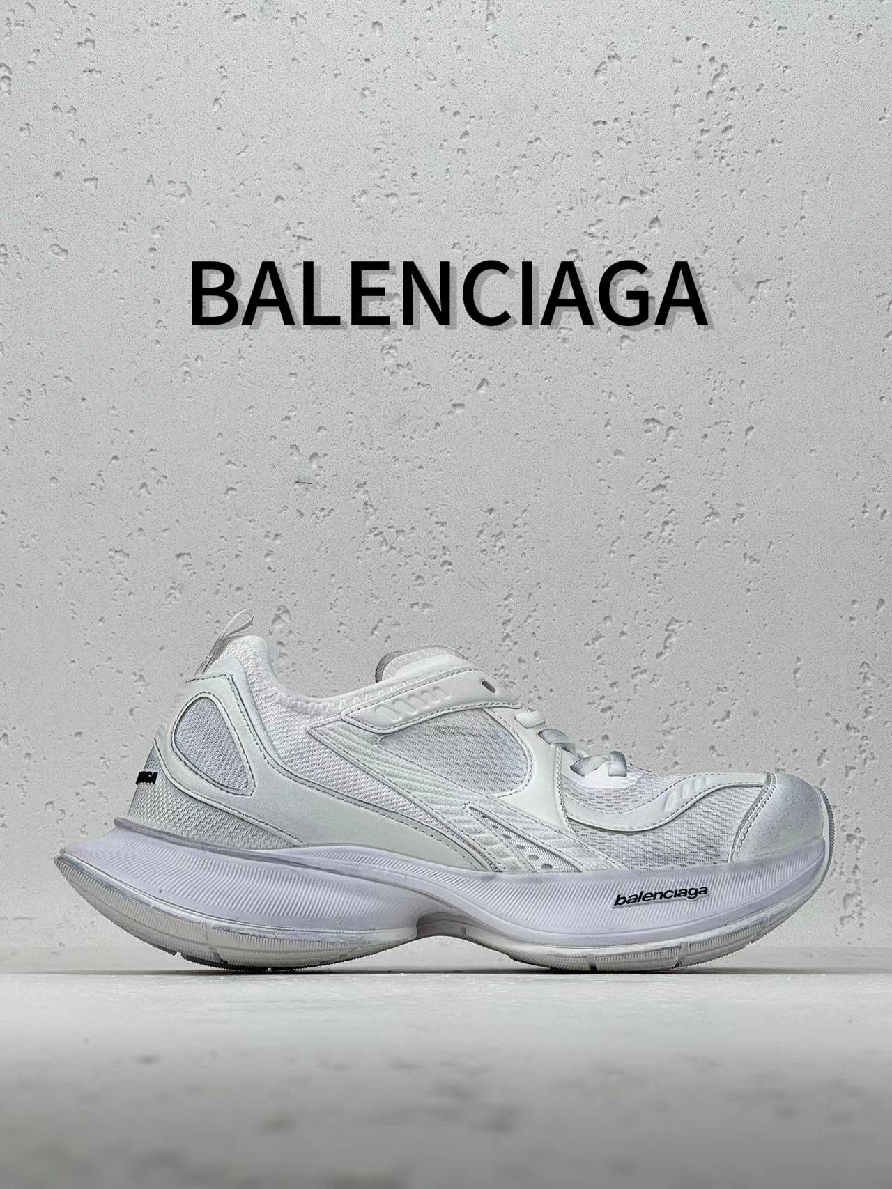 sapato balenciaga P Channel Advantage disponível no atacado