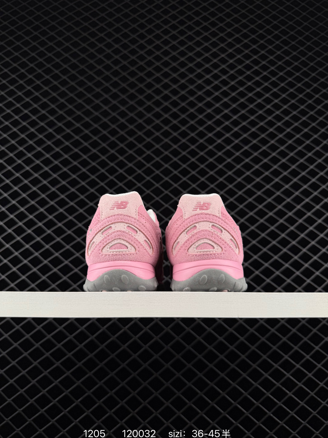 Другие новые New Balance 204 L 2025: