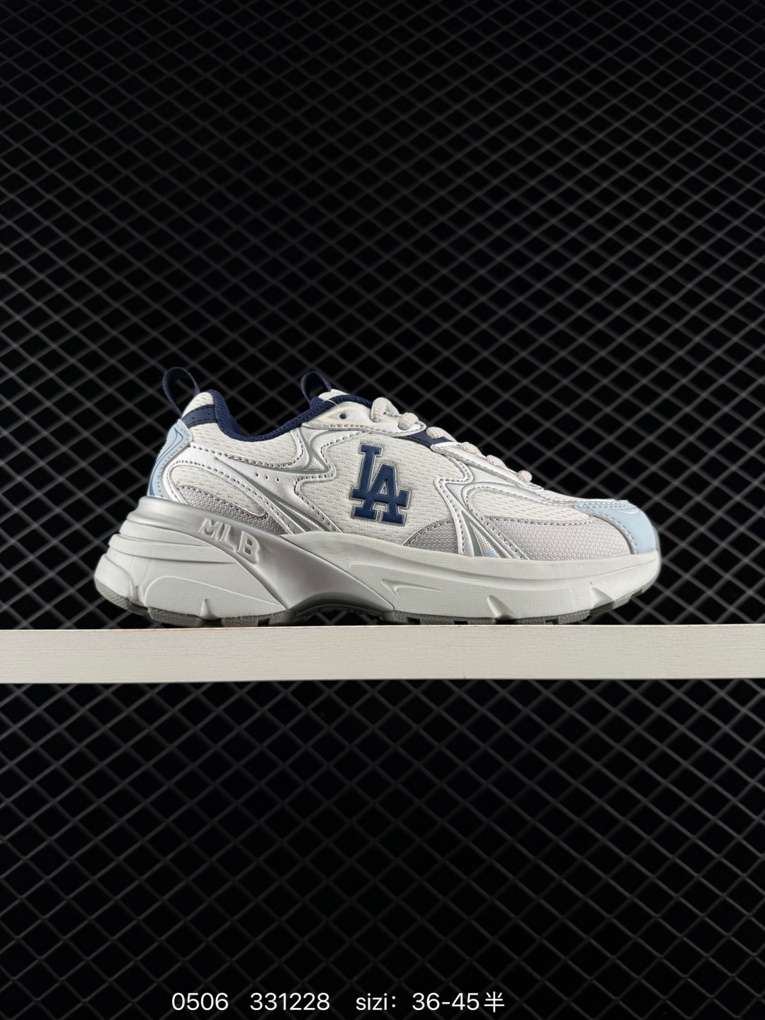 MLB Chunky Liner Denim ARNC055 White Silver Navy Light Blue EU 36-45 Sneaker Casual Sneakers - Unisex