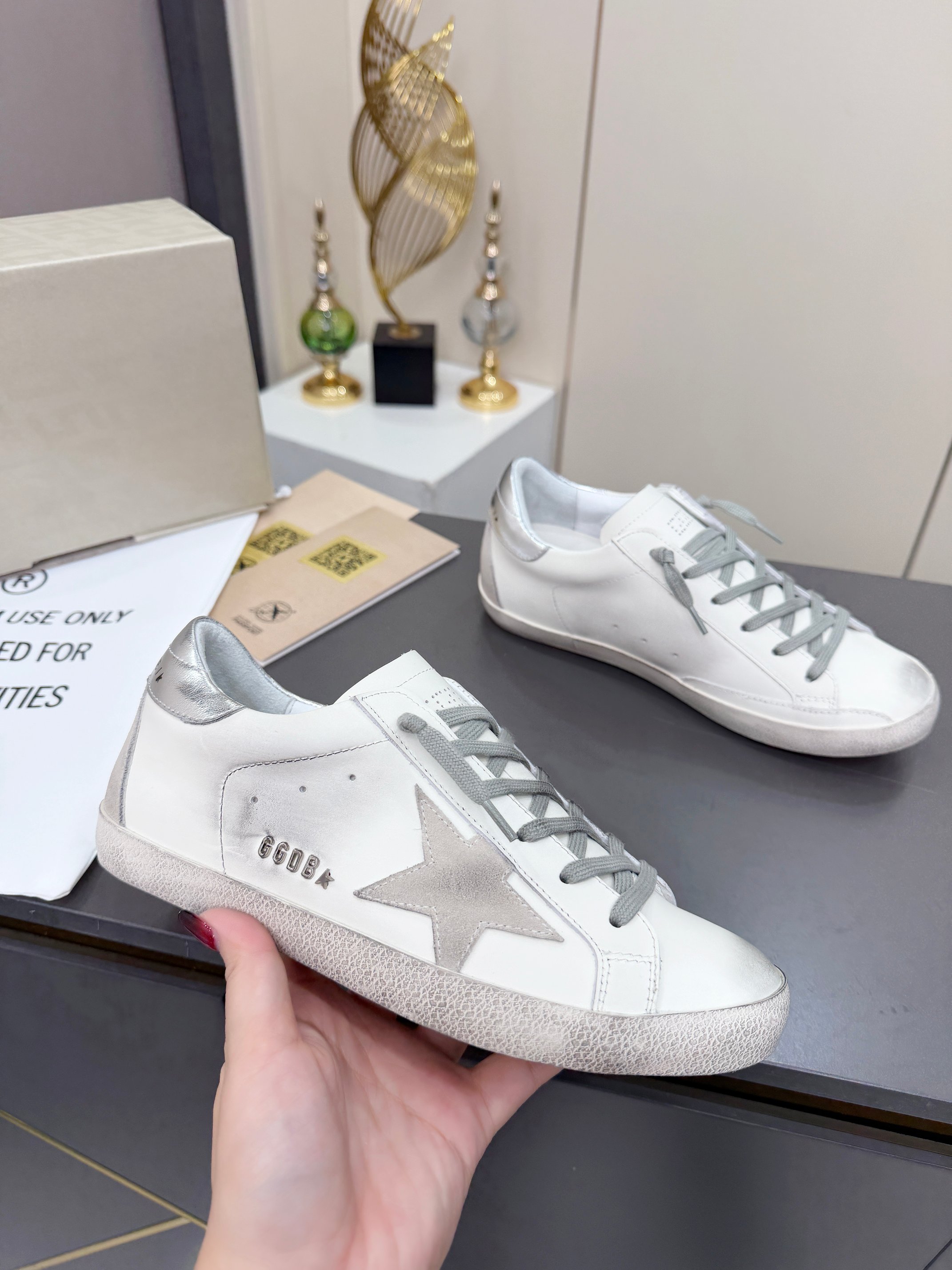 Golden Goose Superstar White Silver Grey Skate Shoe BS-87385