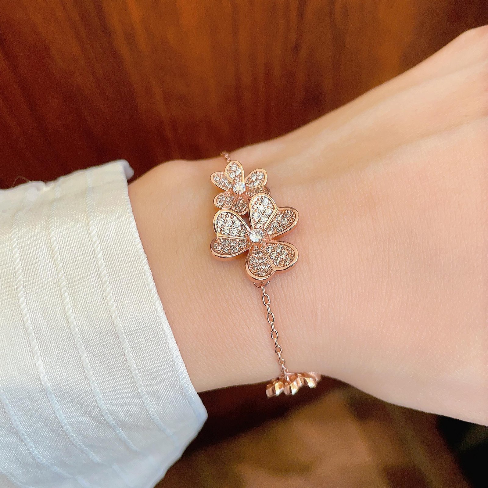 Pulsera Van Cleef Arpels Frivole Oro rosa con diamante transparente