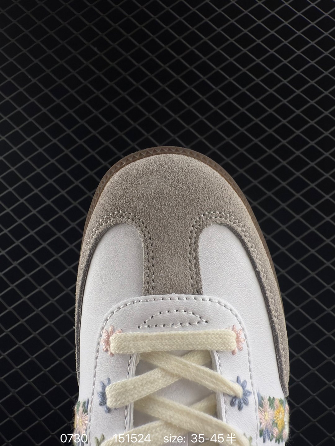 Adidas/ SAMBAVEGAN 。 adidas Samba , 。 ,