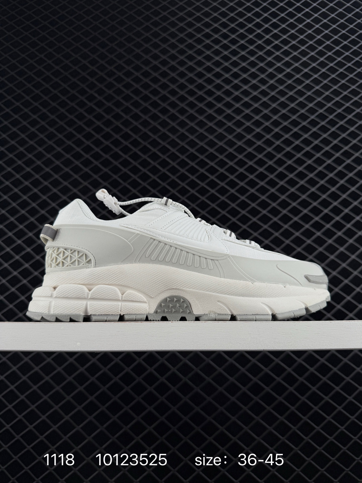 Nike Zoom Vomero Roam White Grey EU 36-45 Running Unisex BS-74143