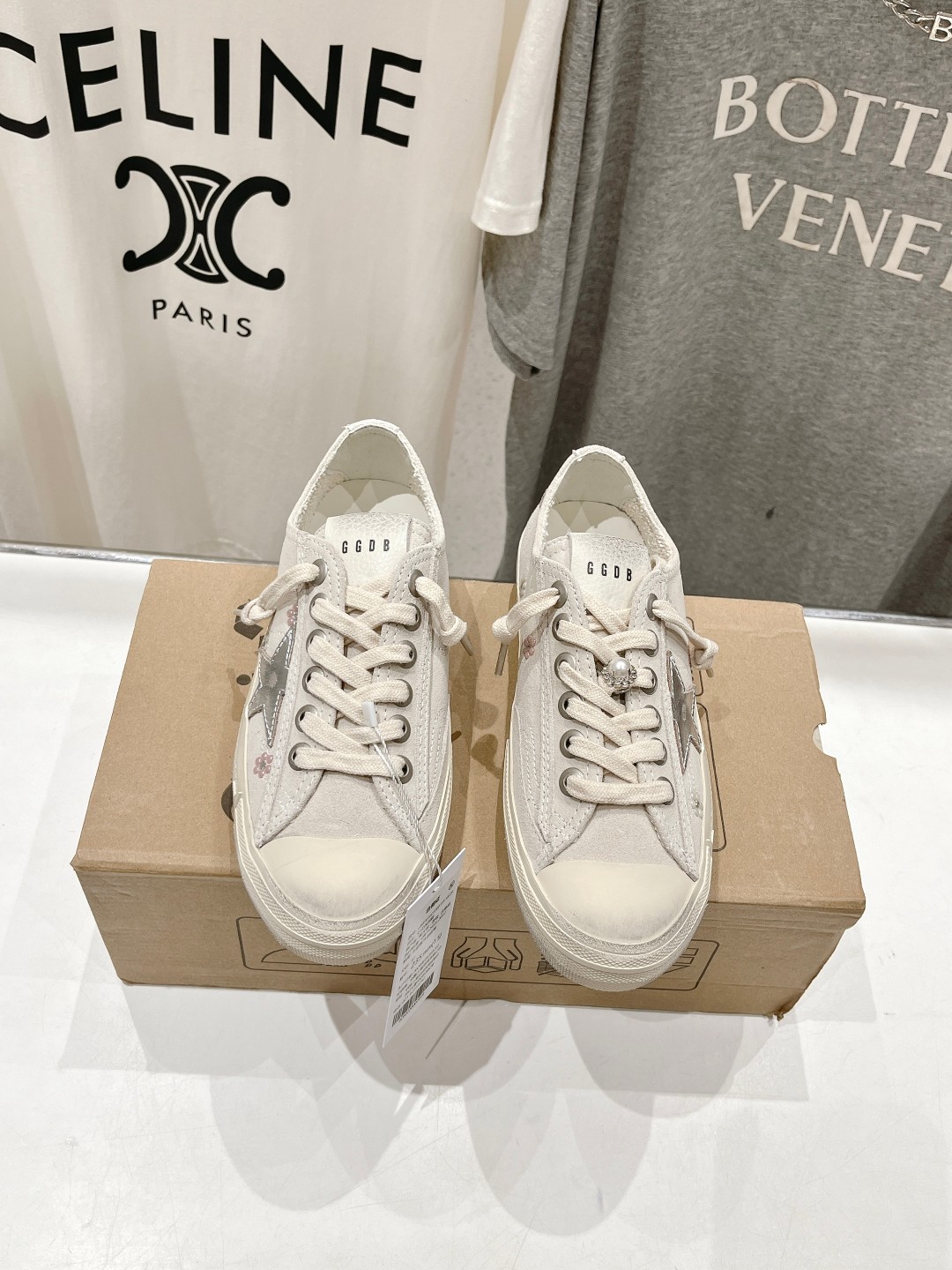 Golden Goose V Star Off White Silver Skate Shoe BS-87497