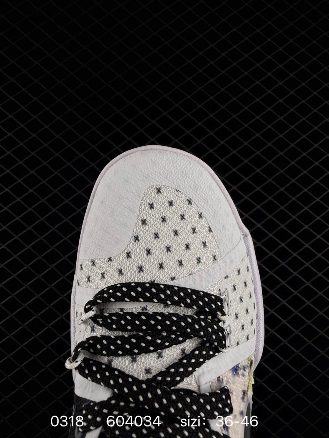 Andet Nike Kyrie 3:852395-698:36-46 604034