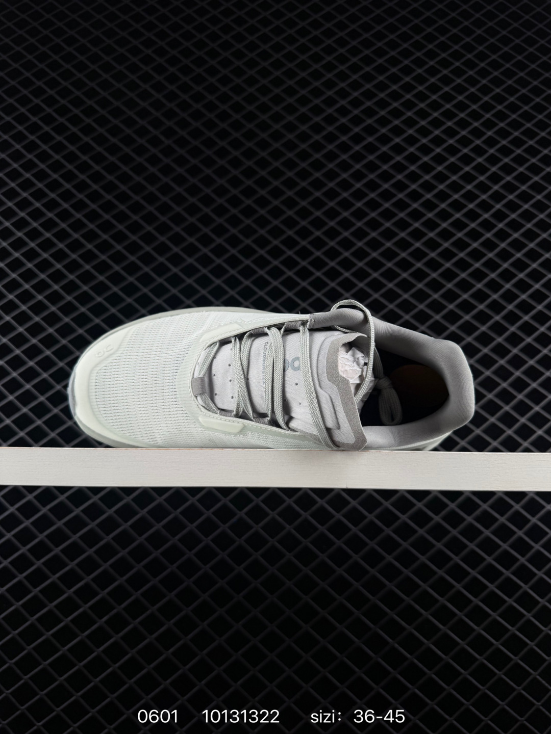On Cloudmonster Void Light Grey White EU 36-45 Running Shoe Running Sneakers - Unisex BS-85221