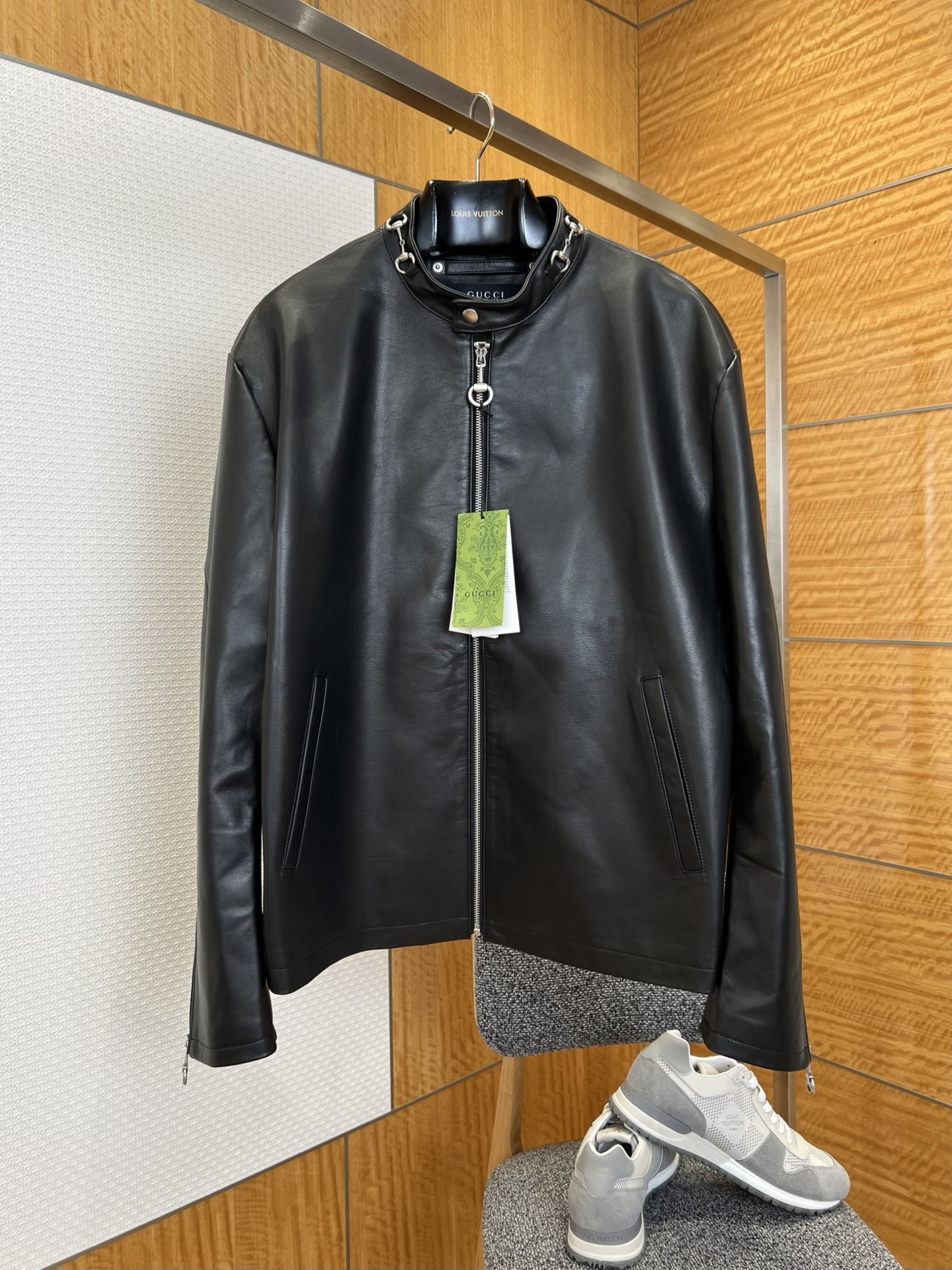 Gucci men GUCCI metal hoop stand collar leather biker jacket — 1:1 Replica