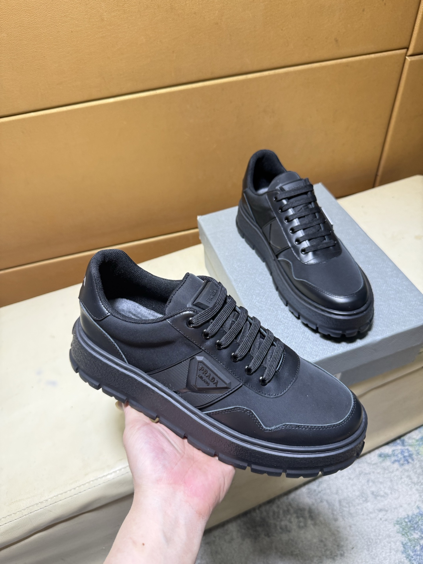 Scarpe Prada da donna p PRADA Logo da uomo logo 38-44