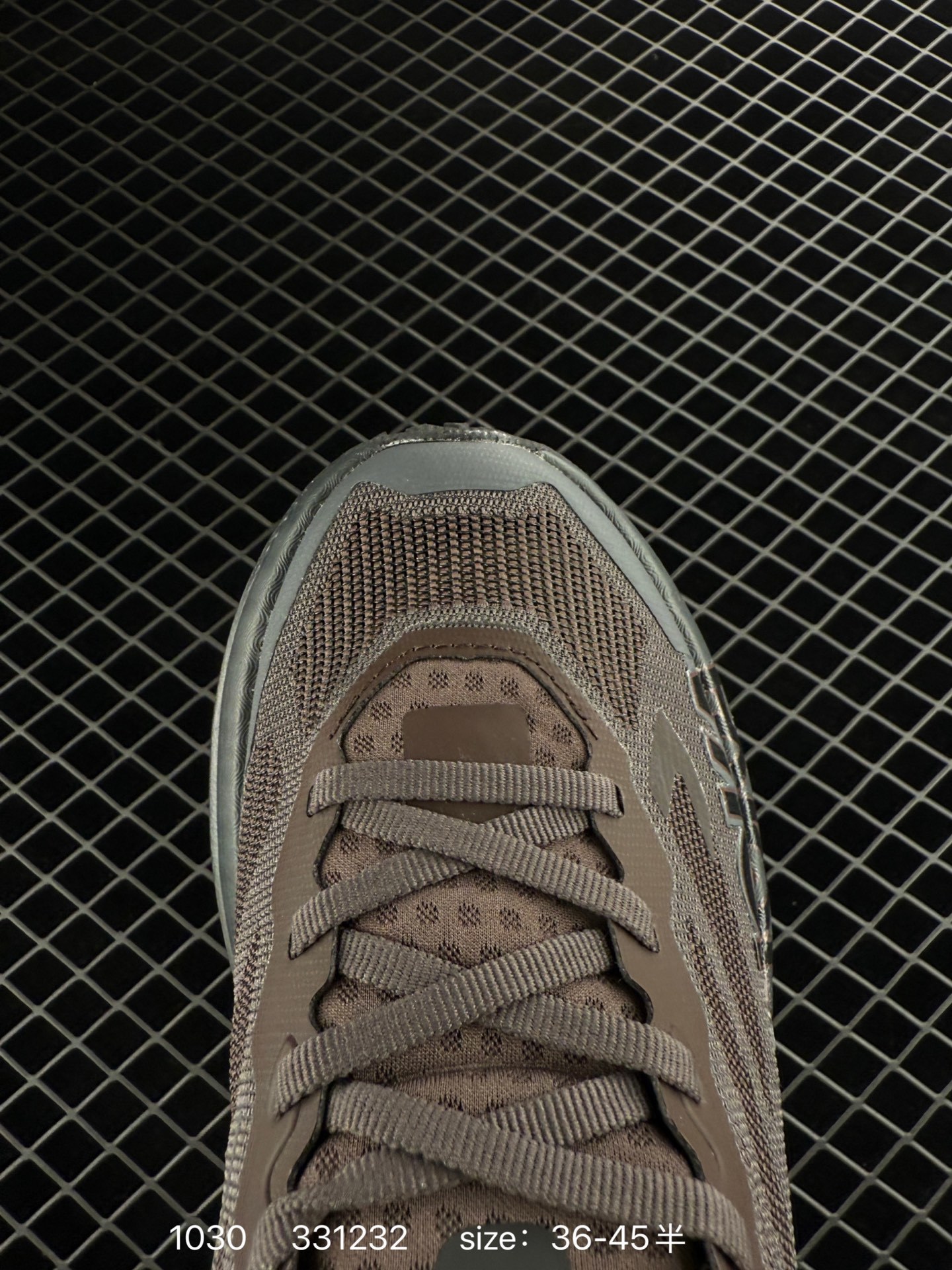 HOKA UN Mafate X Mafate