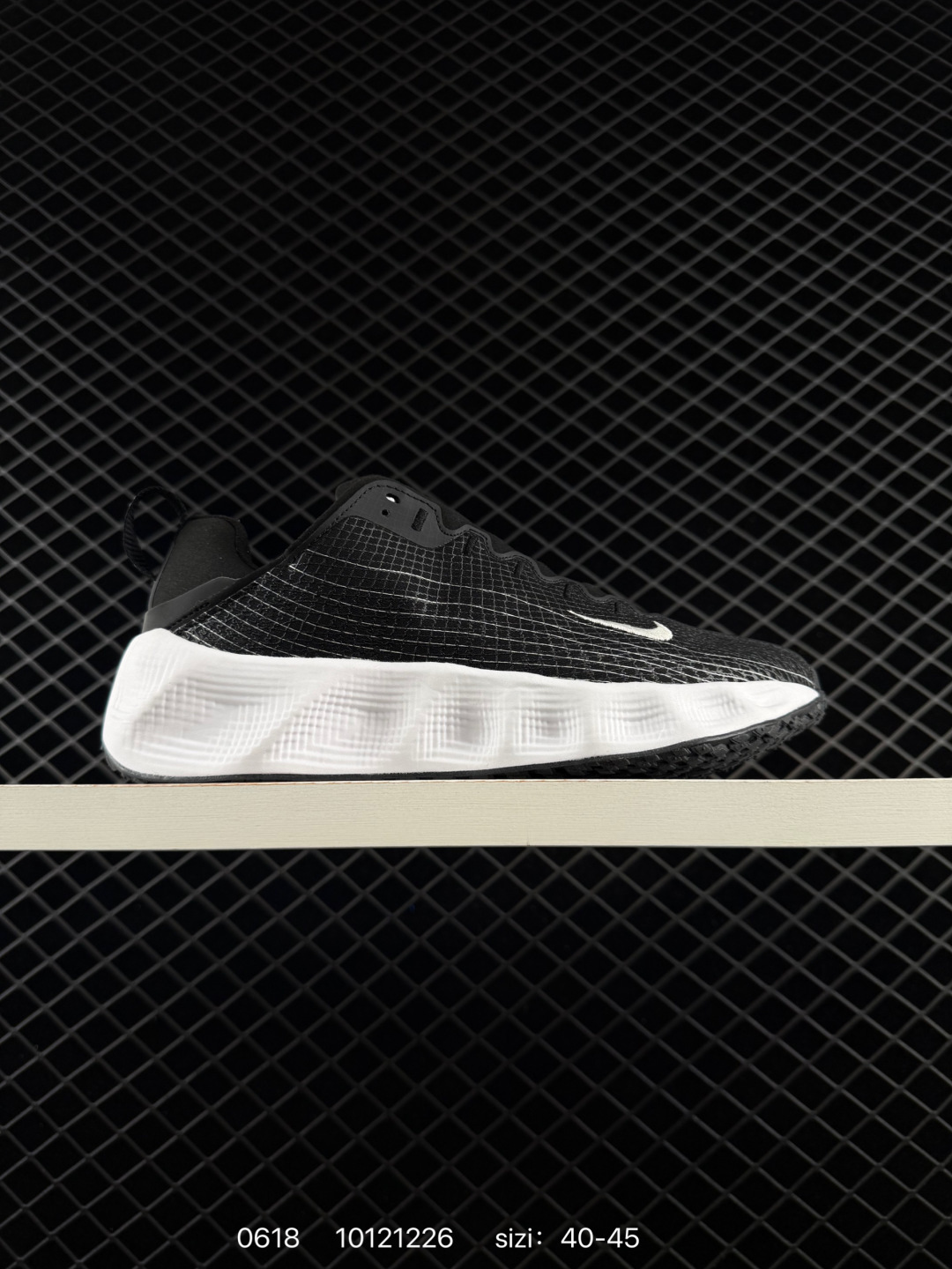 Nike Ava Rover Black White EU 40-45 Running Shoe Men s BS-70714