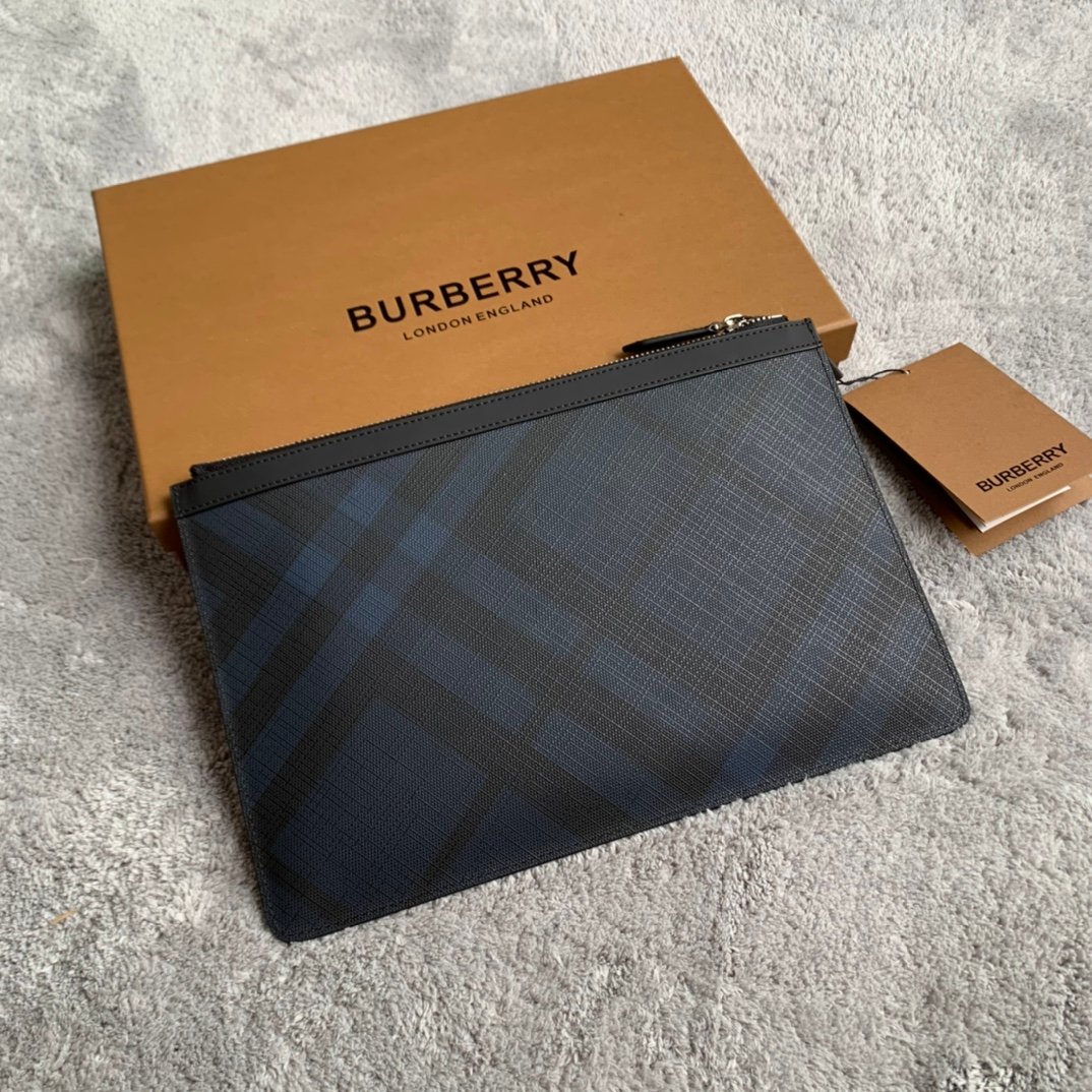 Hand bag B ipad （30 x 20)