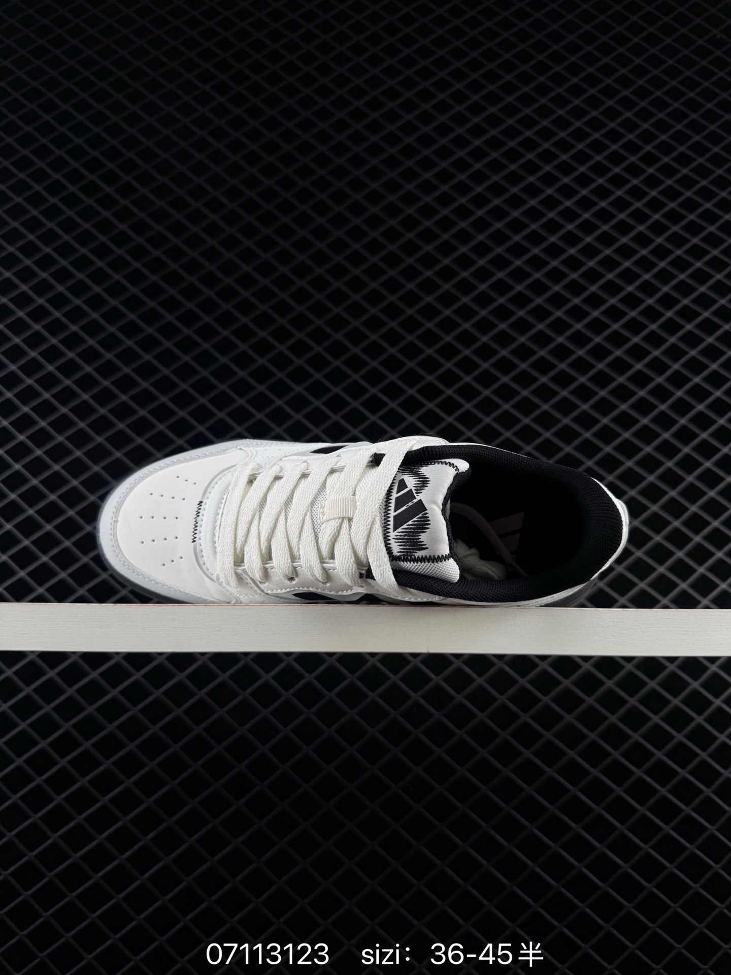 Other adidas LITE SHUFFLE KH9028 36 36⅔ 37⅓ 38 38⅔ 39⅓ 40 40⅔ 41⅓ 42 42⅔ 43⅓ 44 — Premium Replica