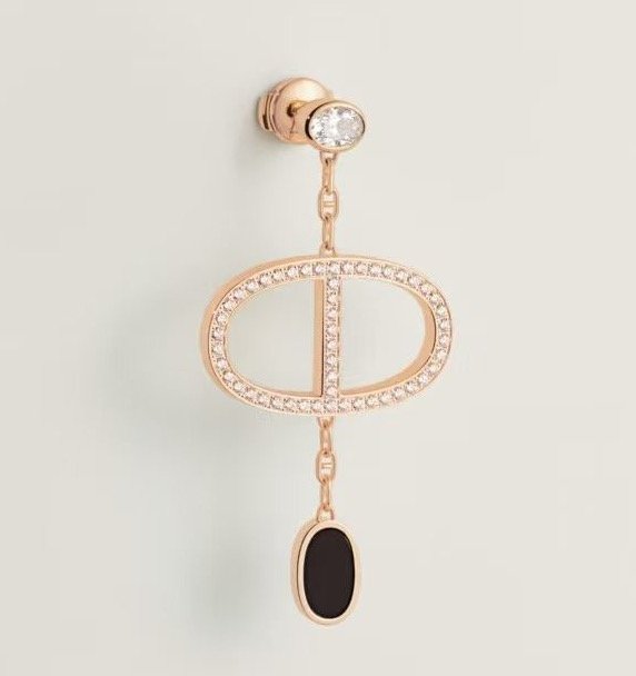 Brincos Hermes Chaine d Ancre Verso em metal ouro rosa com detalhes em diamante transparente e esmalte branco ônix preto com comprimento de gota de 4 5 cm