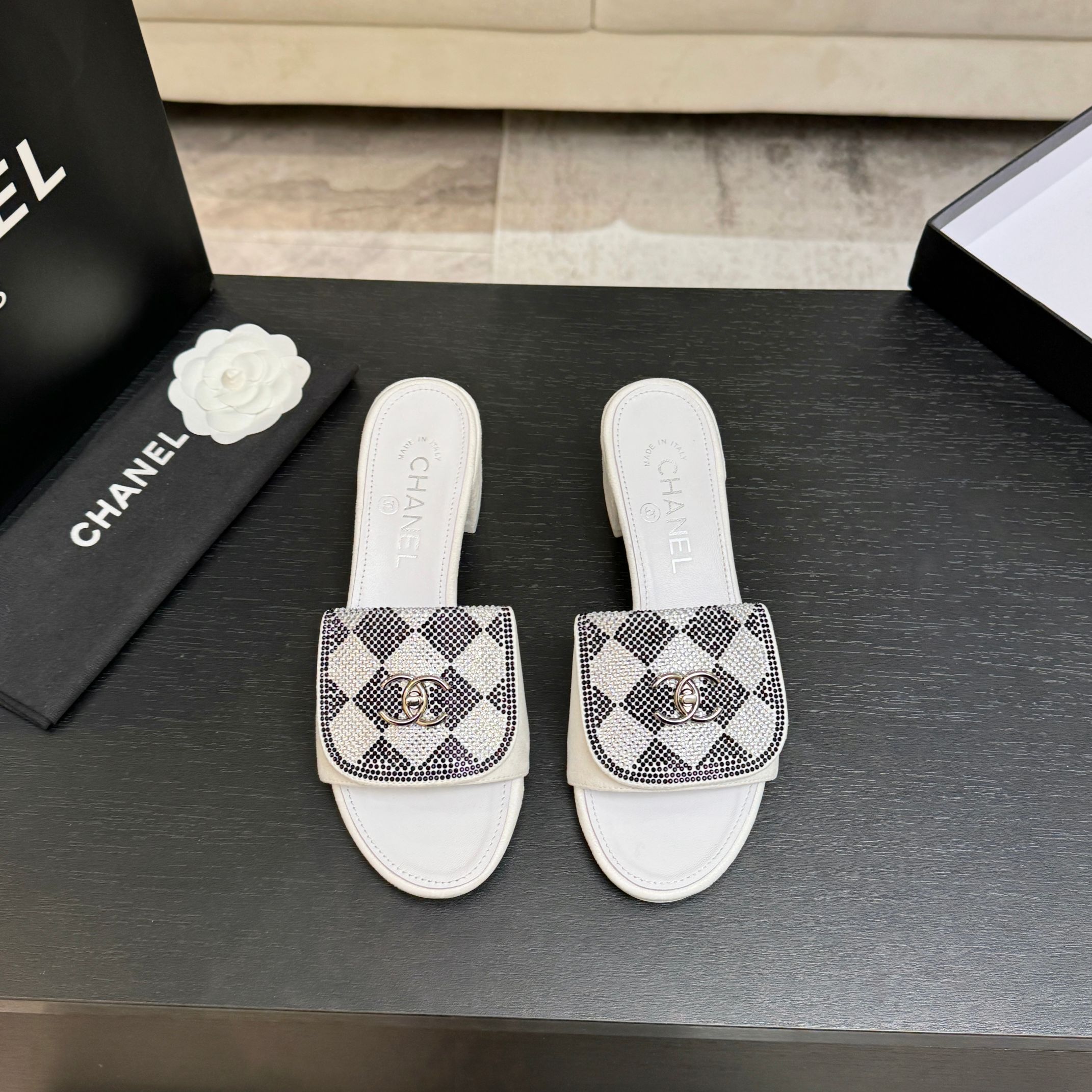 CHANEL women's shoes CHANE*｜Xiaoxiang classic spring and summer flip cover — 1:1 Replica For Sale