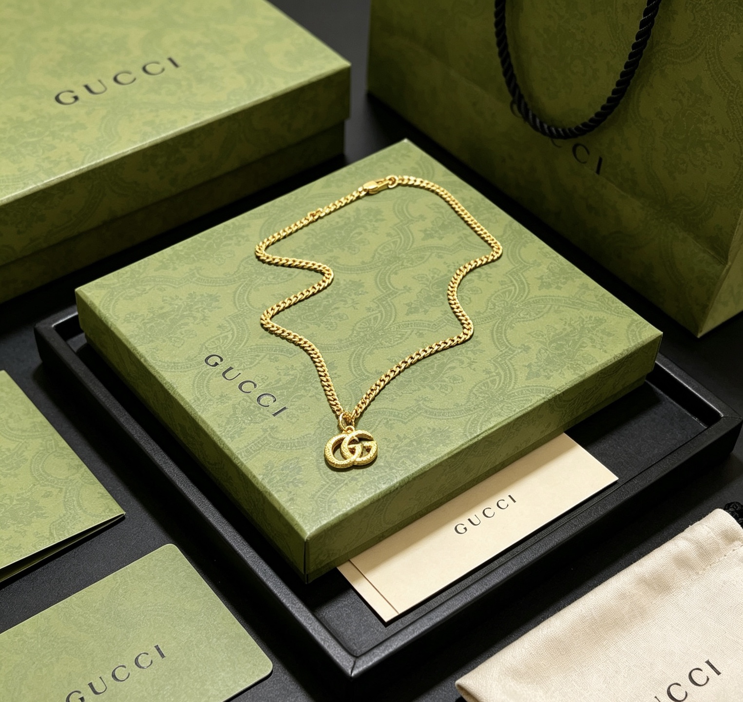 Nouveauté de bijoux Gucci 𝐆𝐮𝐜𝐜𝐢 Nouvelle forêt de colère g
