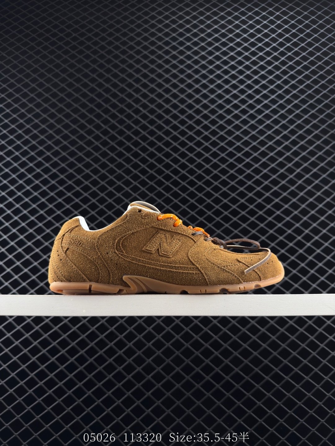 MiuMiu x New Balance / # ， New Balance 530 ，