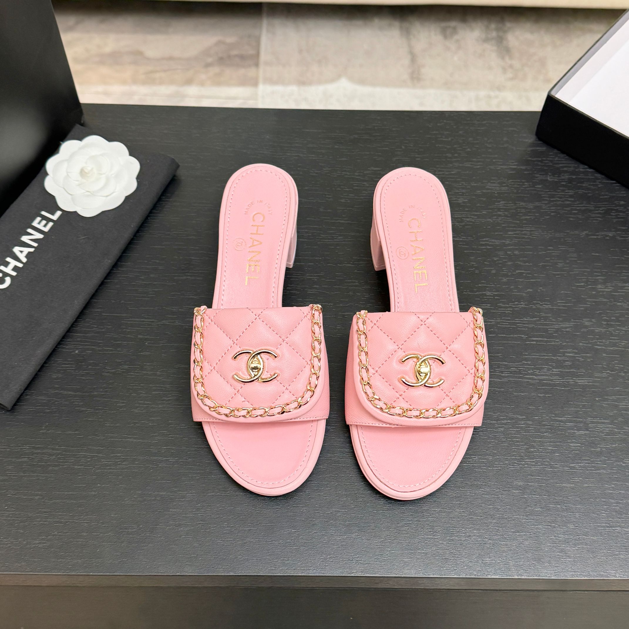 CHANEL women's shoes CHANE*｜Xiaoxiang classic spring and summer flip cover — 1:1 Replica For Sale