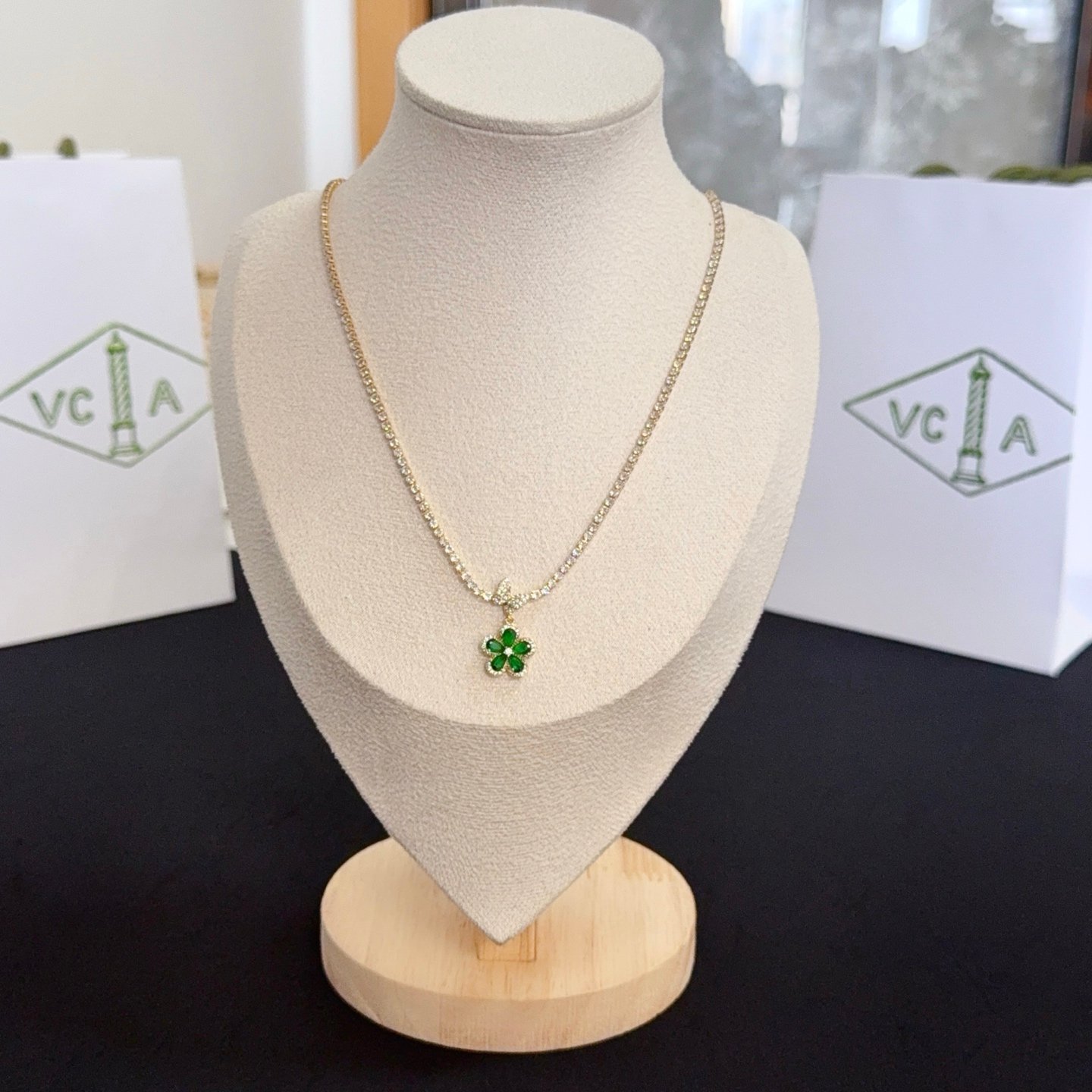 Van Cleef Arpels Alhambra necklace yellow gold metal green gemstone clover clear diamond accents 42cm with 5cm extender