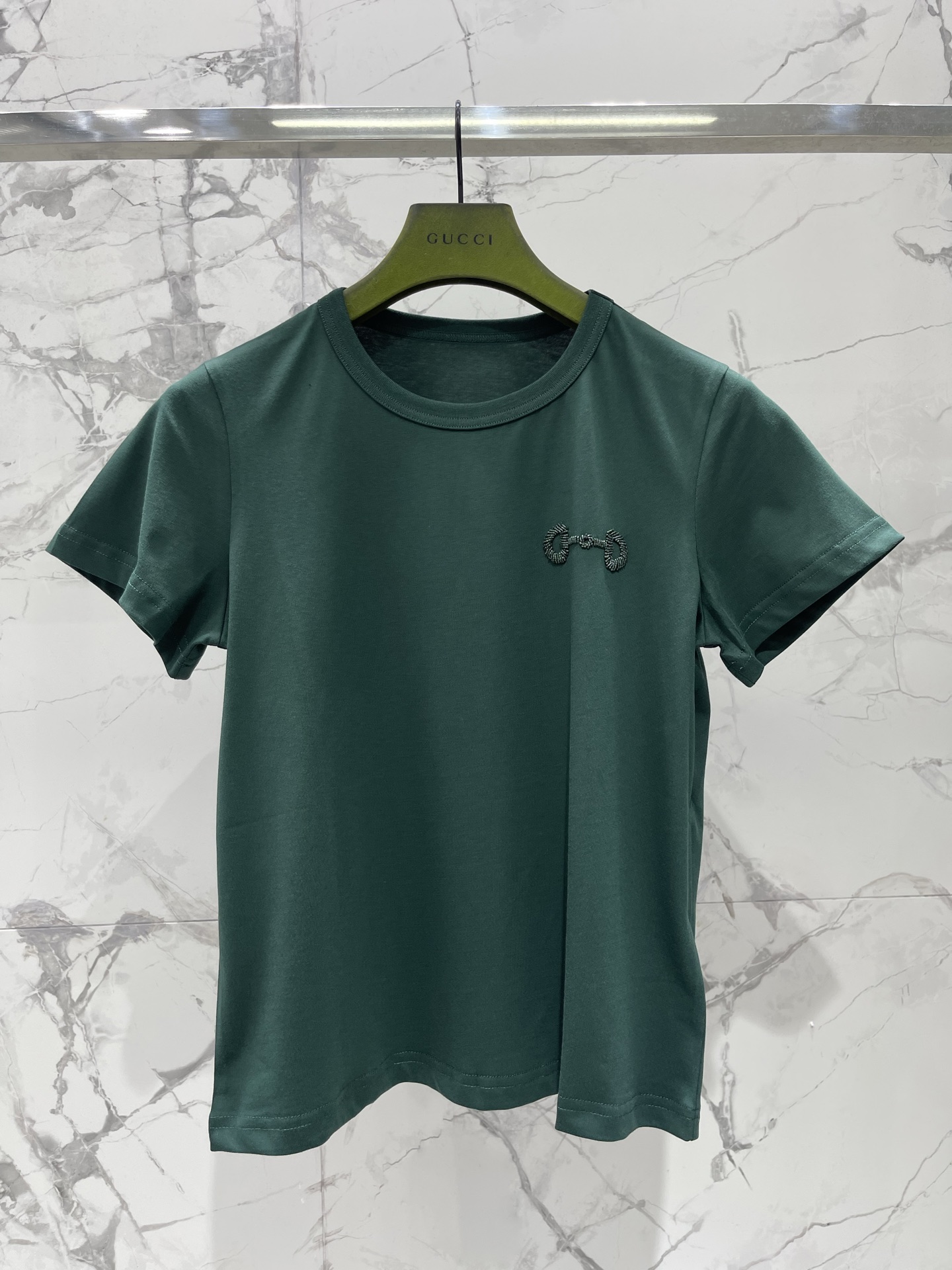 Gucci Women 𝗚𝗨𝗖𝗖* Gucci Early Spring New Embroidered Beads Cotton Short Sleeves — AAA Quality Replica