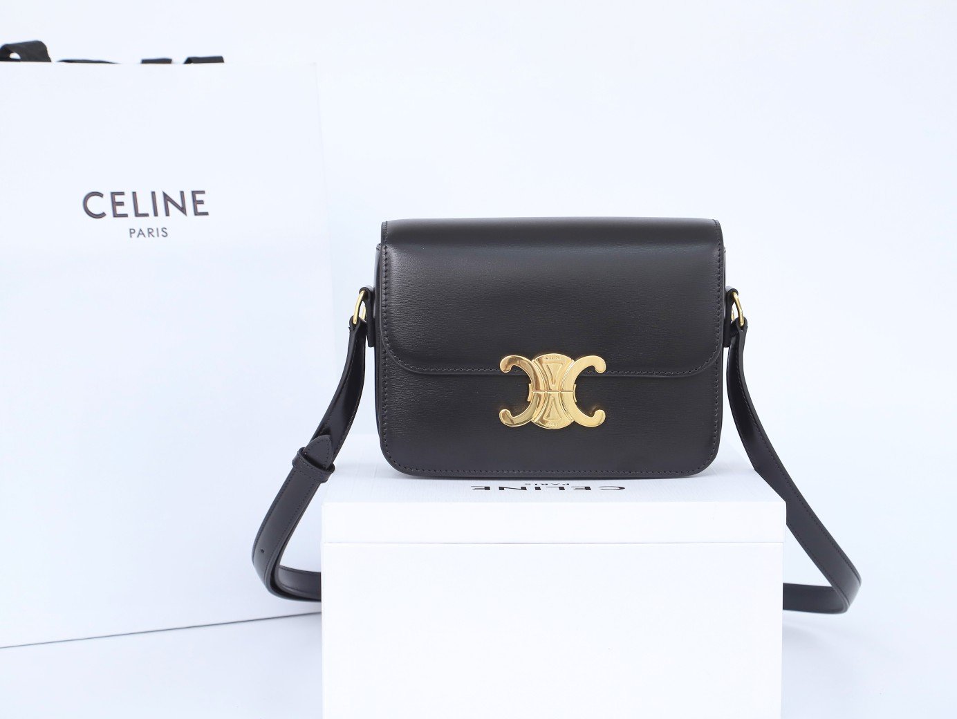 Celine bag ??🇮🇹 New ， ， ， ， ：188882/188423， ：18.5x14x6cm， ： ， CELINE ， ！ ， ！ ！ ，