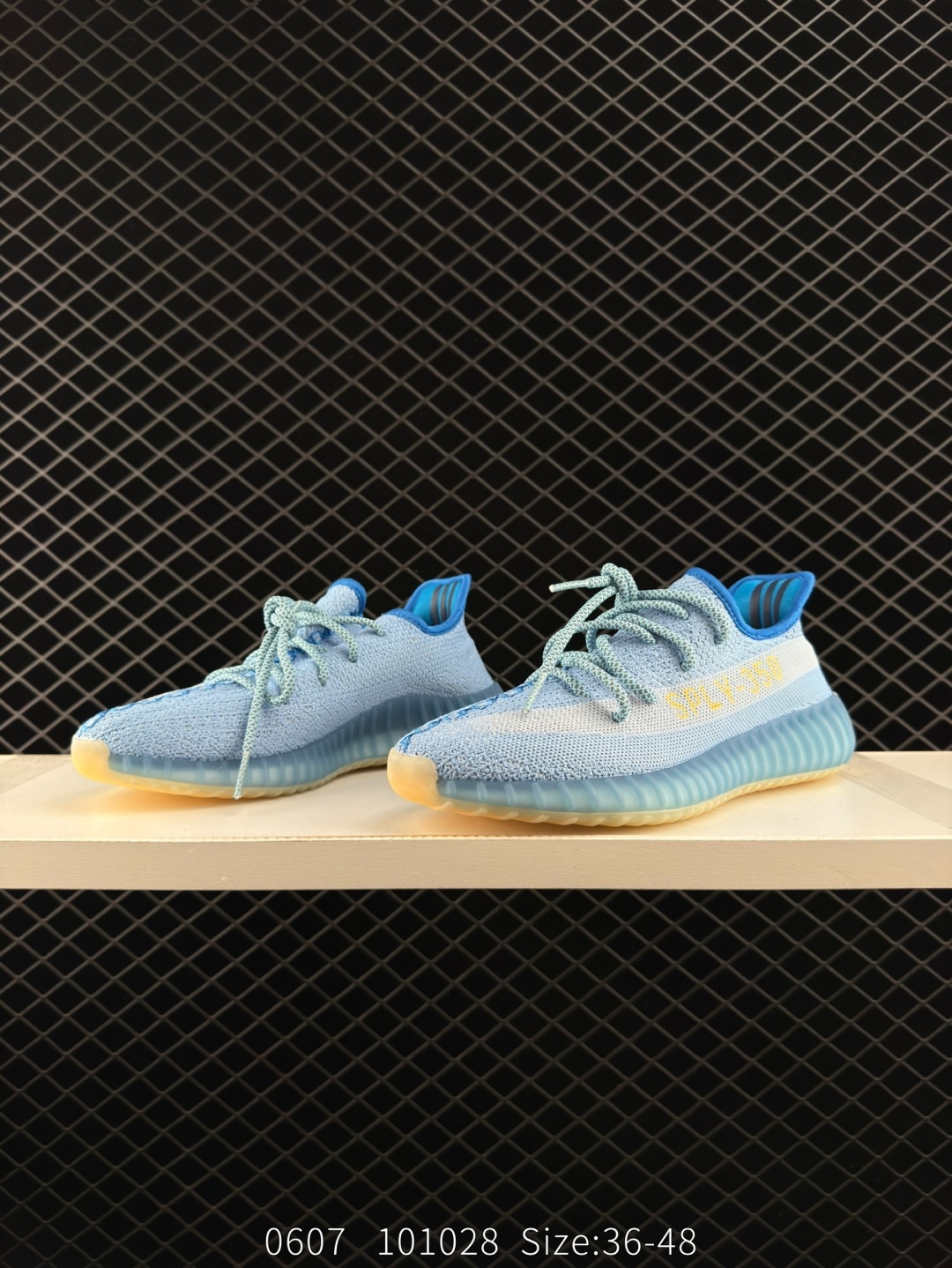 Other Adidas Yeezy Boost 350 V2 Adidas Yeezy 350 Boos — 1:1 Replica